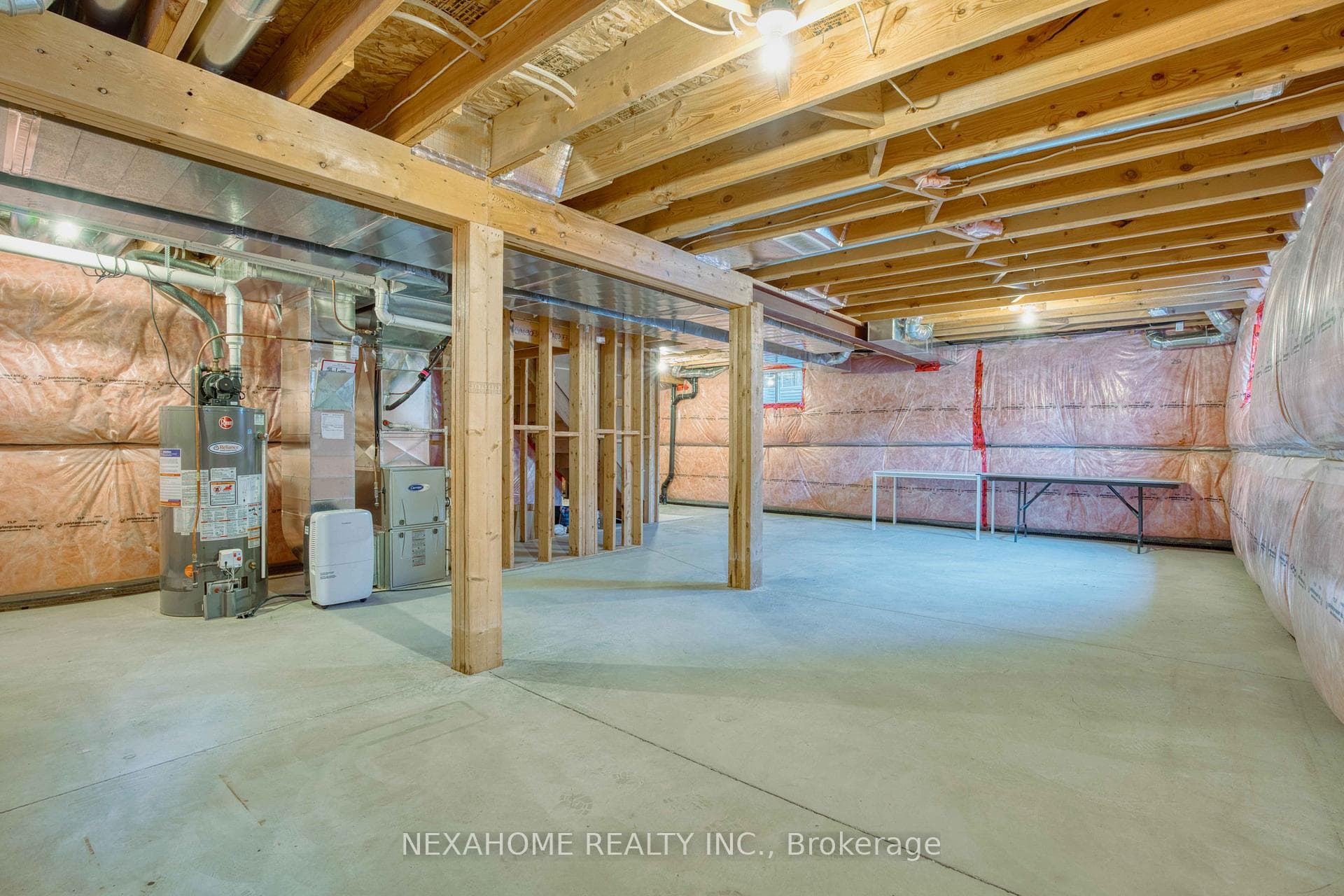2400 Callingham Drive photo 35