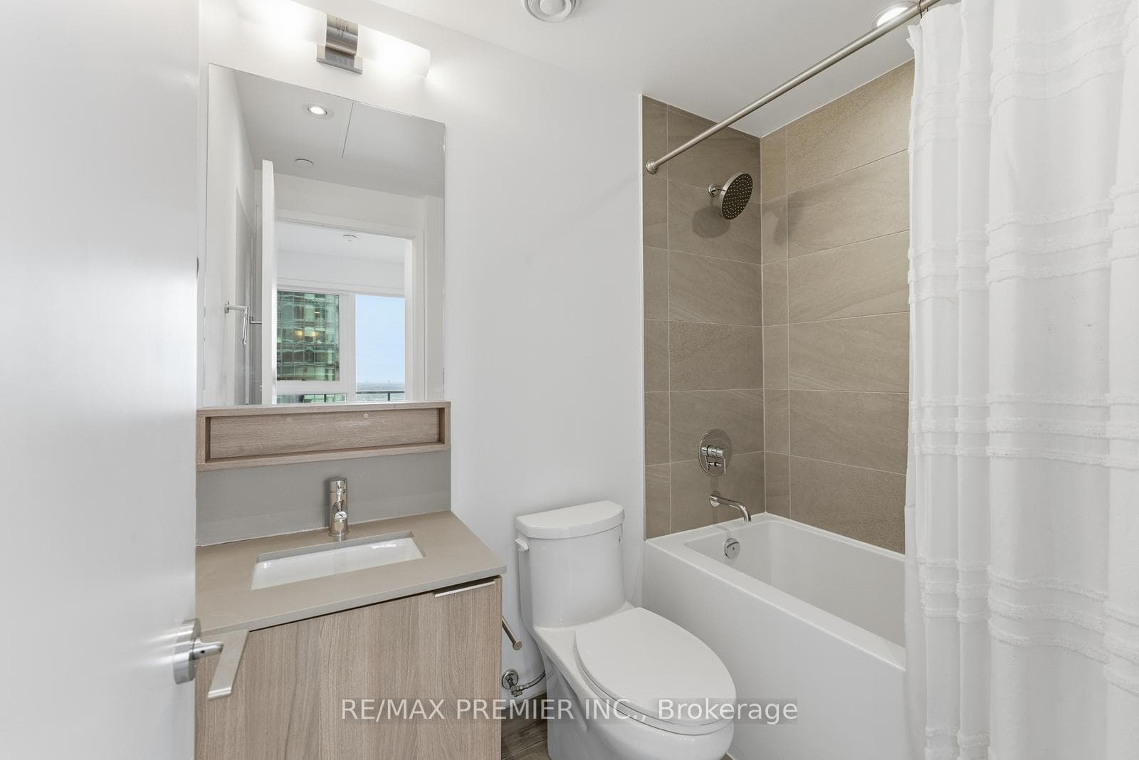 950 Portage Parkway Unit 4303 photo 23