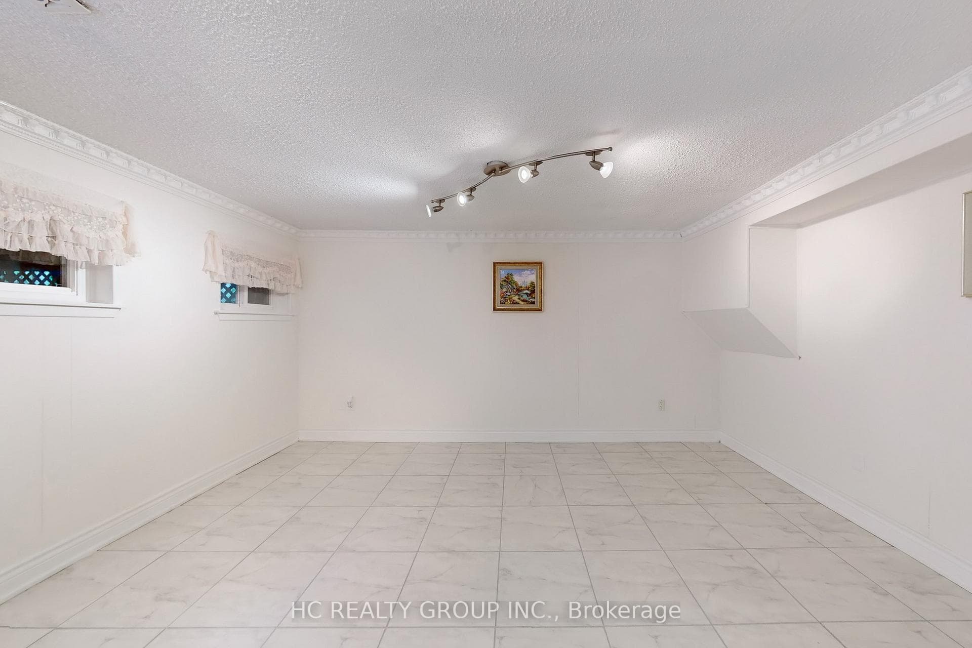 53 Chipwood Crescent photo 37