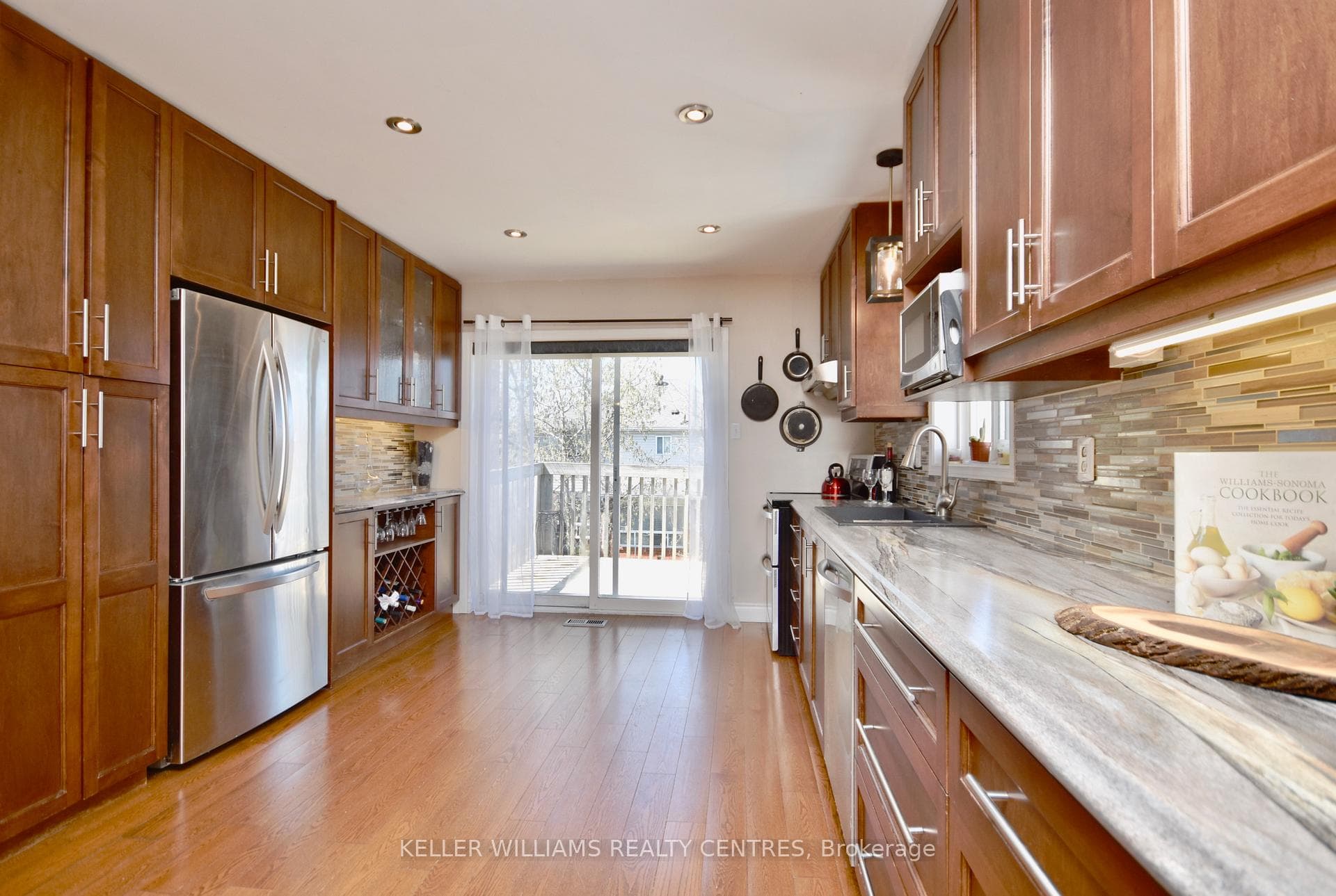 67 Moir Crescent photo 15