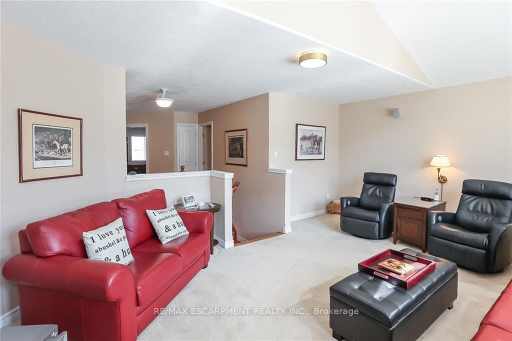 47 Evergreens Drive photo 20
