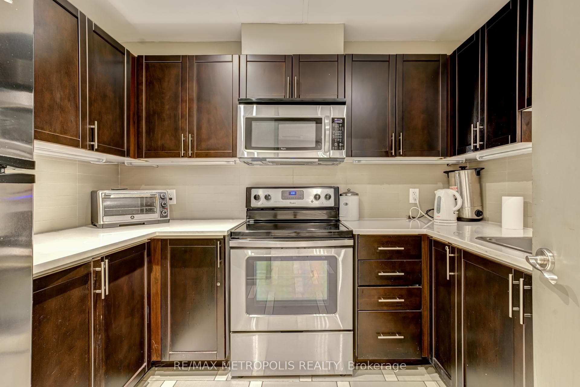 88 Grangeway Avenue Unit 609 photo 27