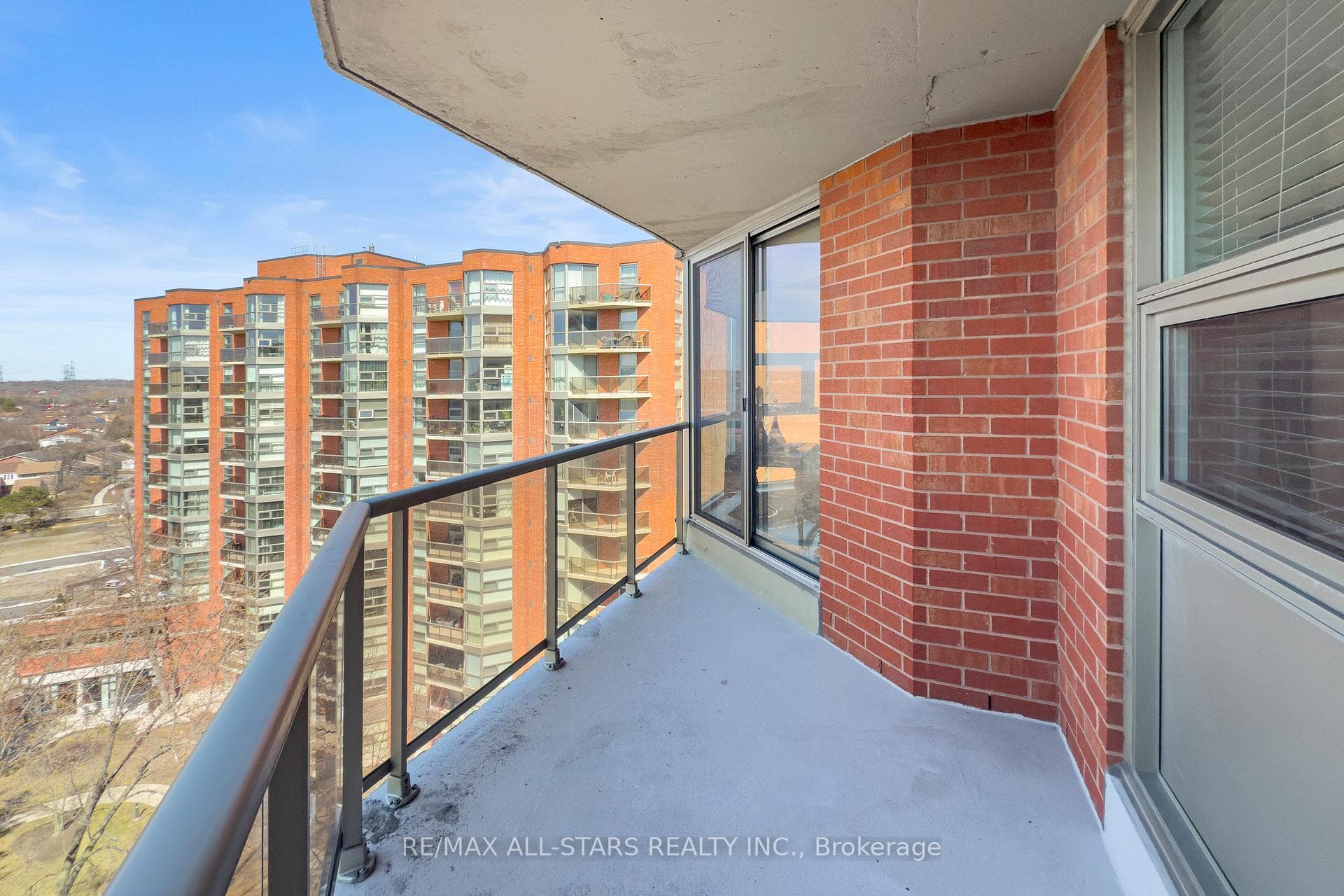 20 Dean Park Road Unit 1016 photo 33