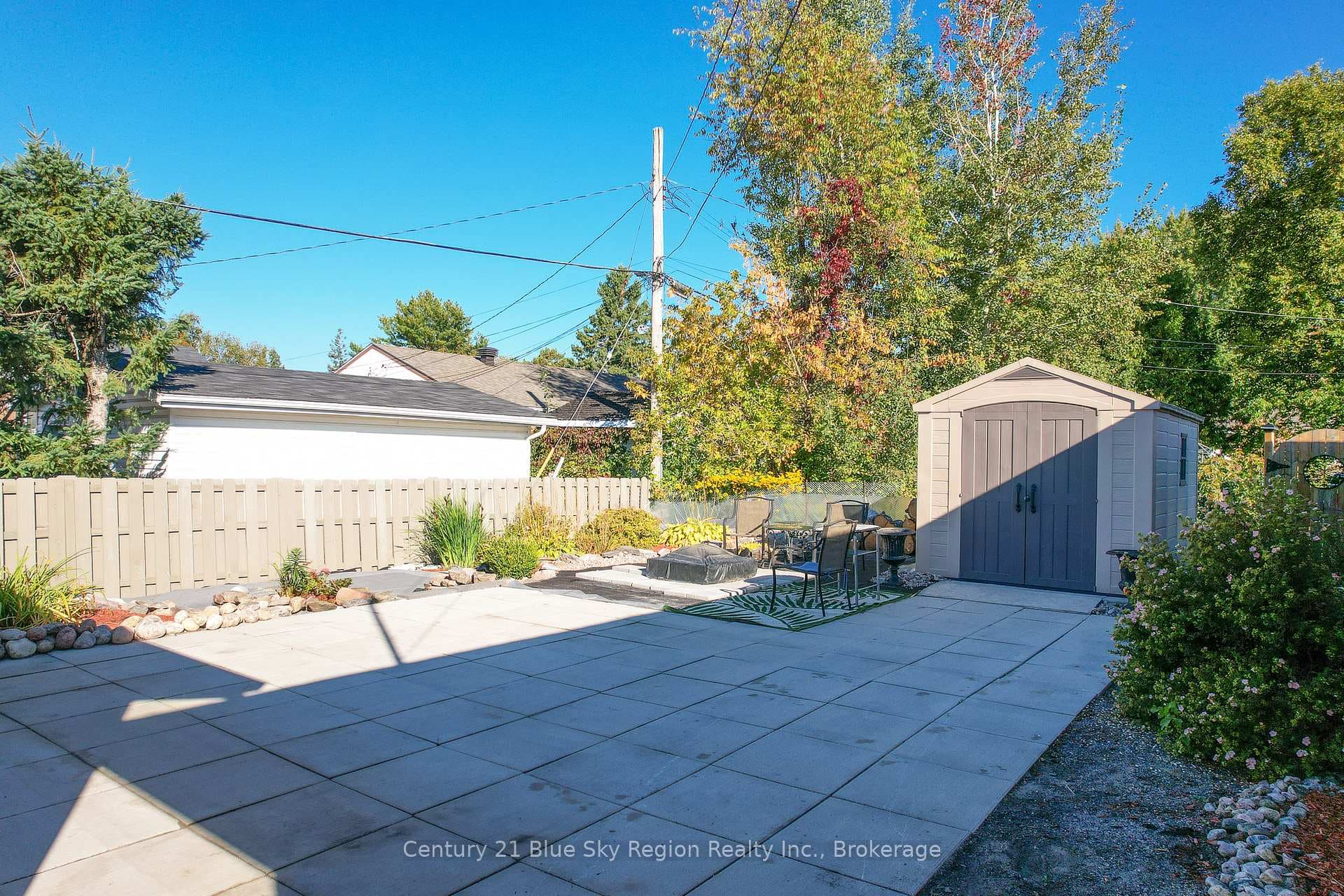 735 Mckay Avenue photo 37