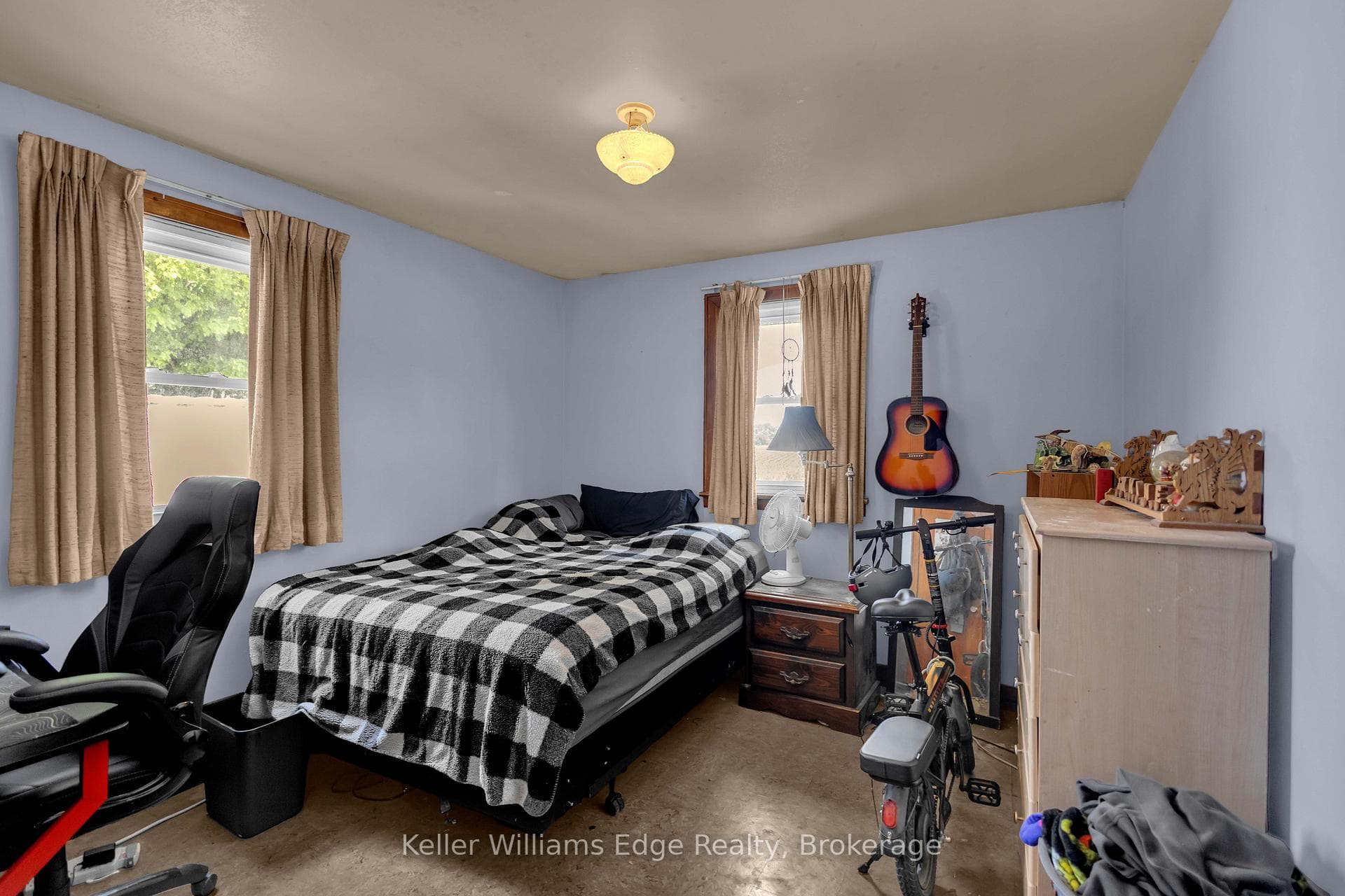 246 Ellis Avenue photo 14