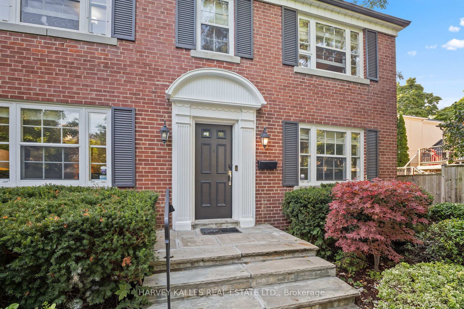 14 Lawnhurst Boulevard photo 3