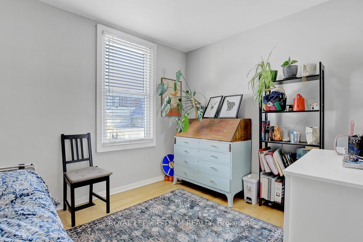 56 CHAMPAGNE Avenue photo 26