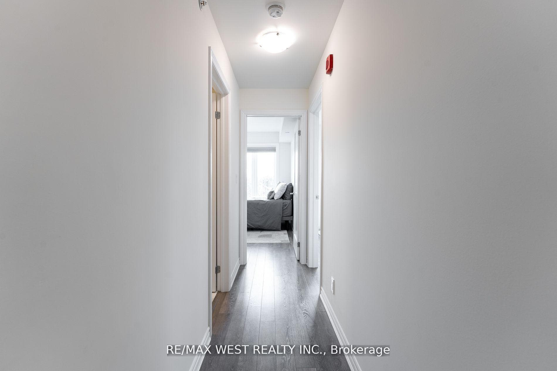 95 Eastwood Park Gardens Unit 14 photo 20
