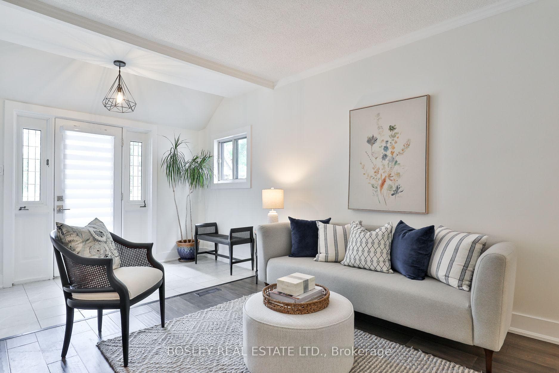 373 Sammon Avenue photo 4