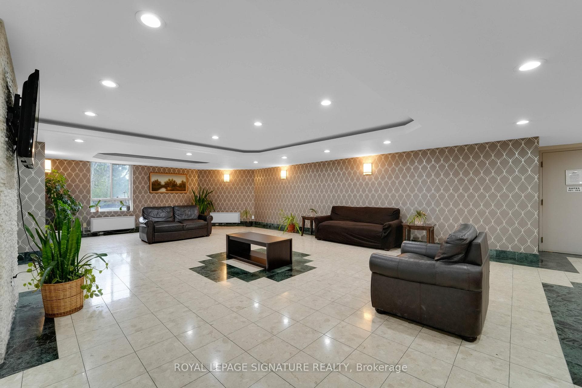 41 Markbrook Lane Unit 1402 photo 16