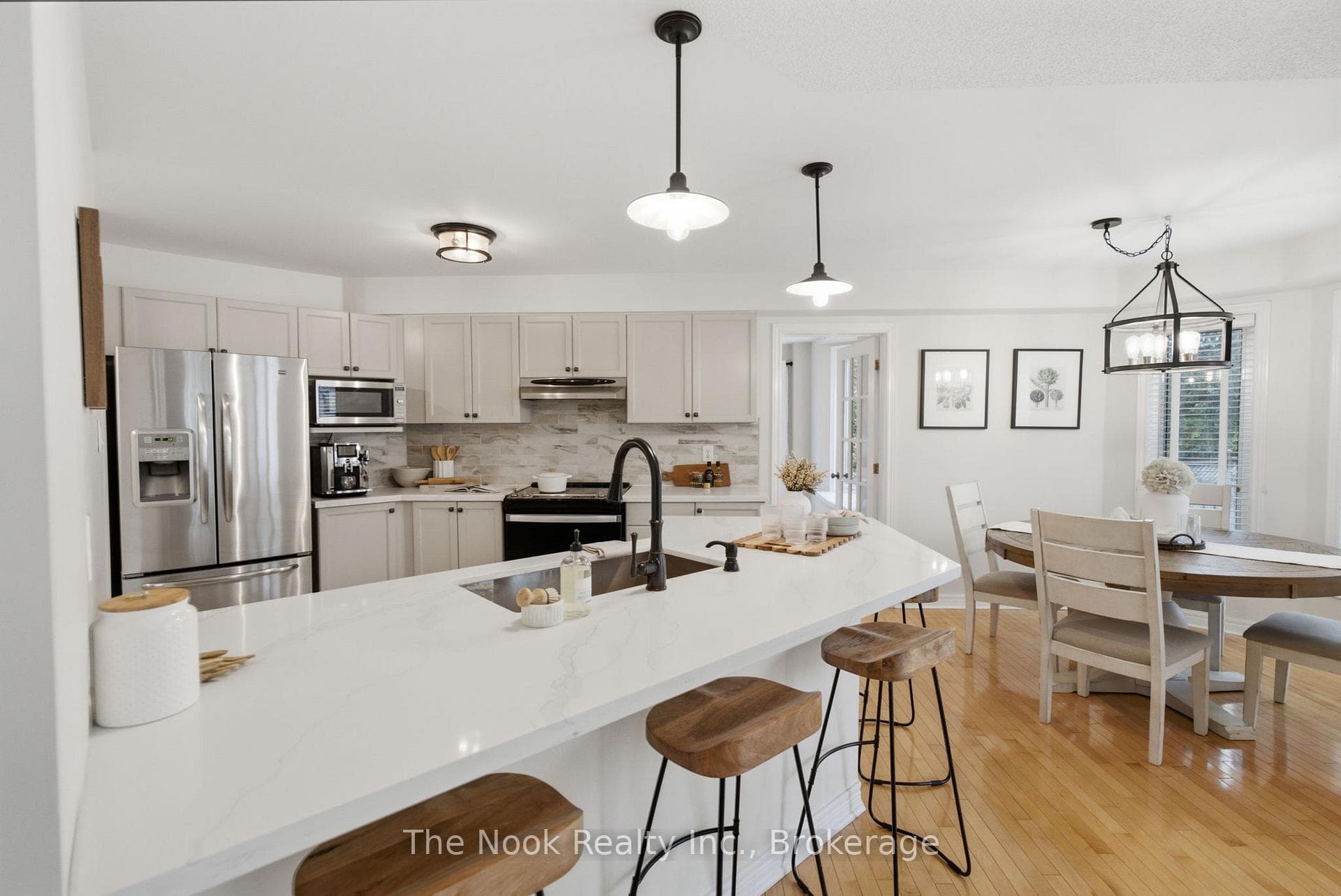 99 Earl Cuddie Boulevard photo 17