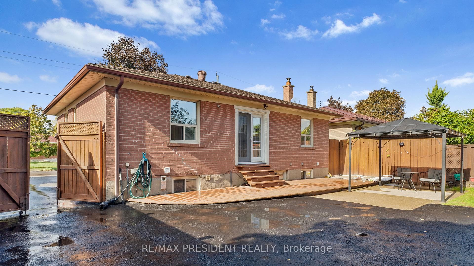 163 Prince Charles Drive photo 24