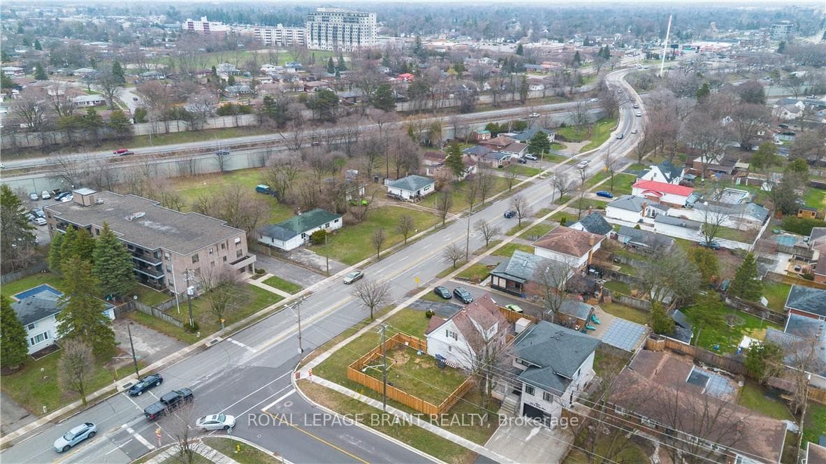 75 Tollgate Road photo 34
