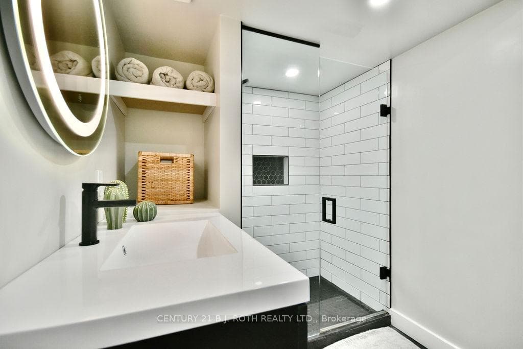 34 BELCOURT Avenue photo 26