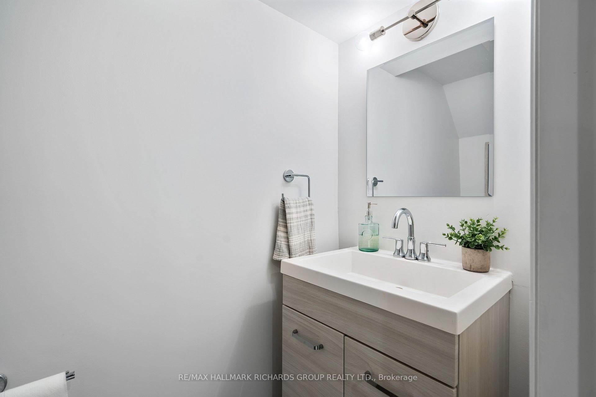 27 Bracken Avenue photo 24