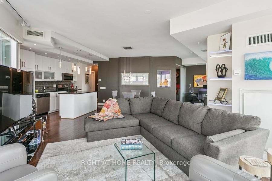 112 George Street Unit 1204 photo 7