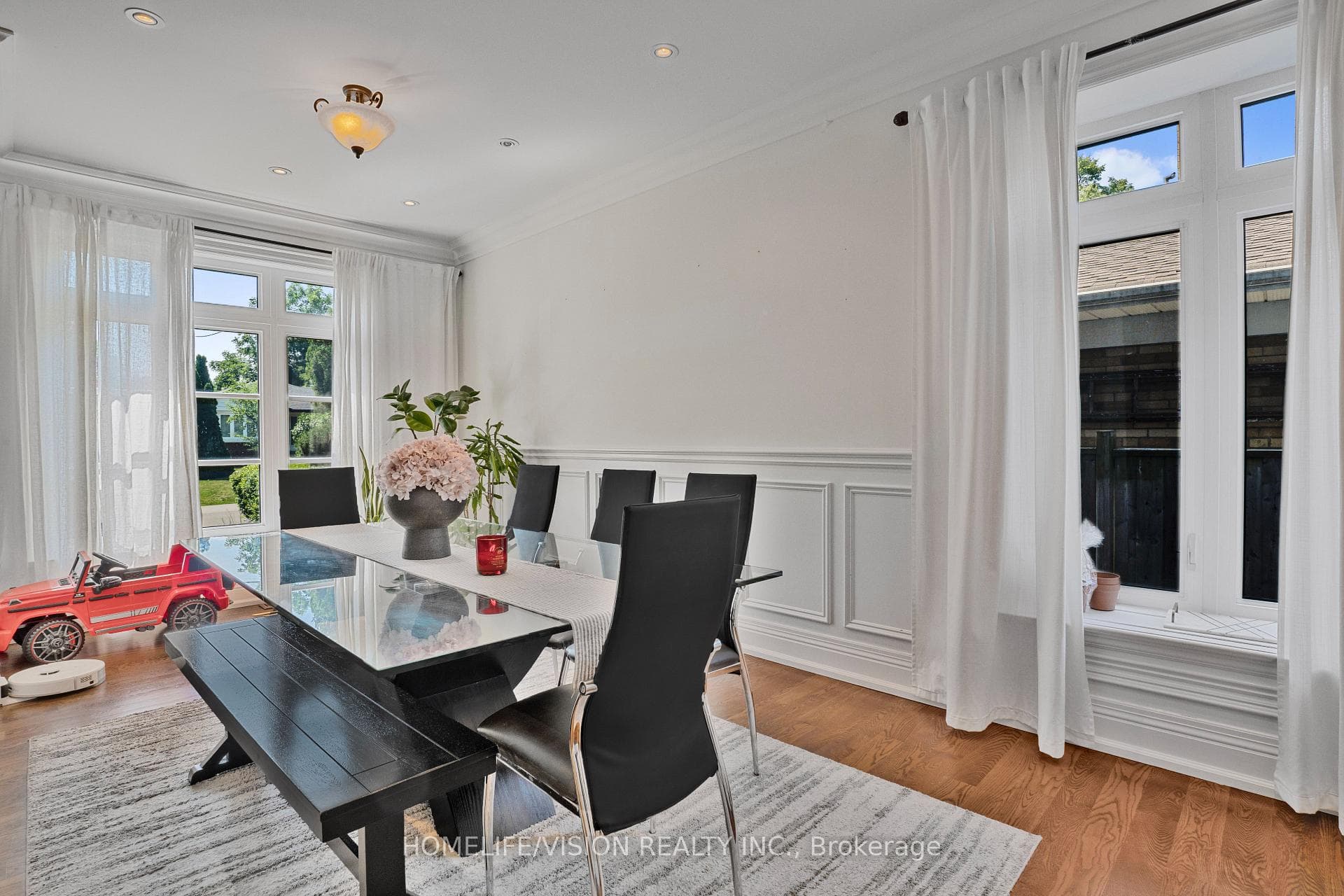 80 North Heights Road photo 36
