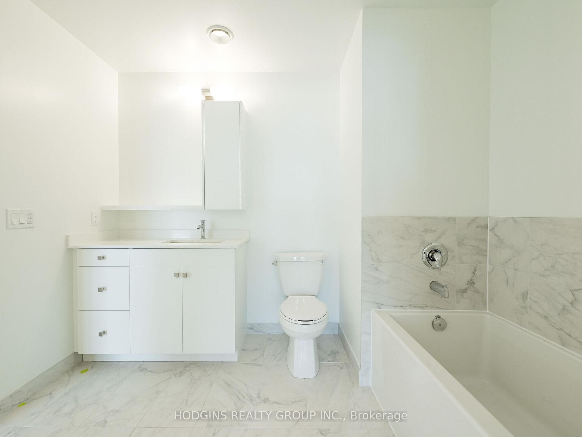 1035 Southdown Road Unit 1205 photo 16