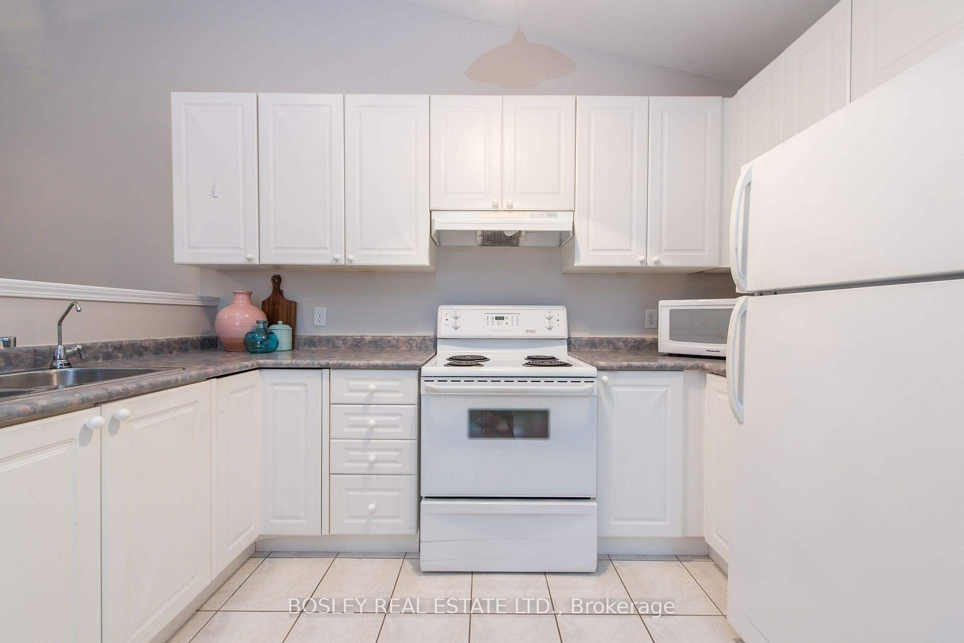 41 Atwood Avenue photo 9