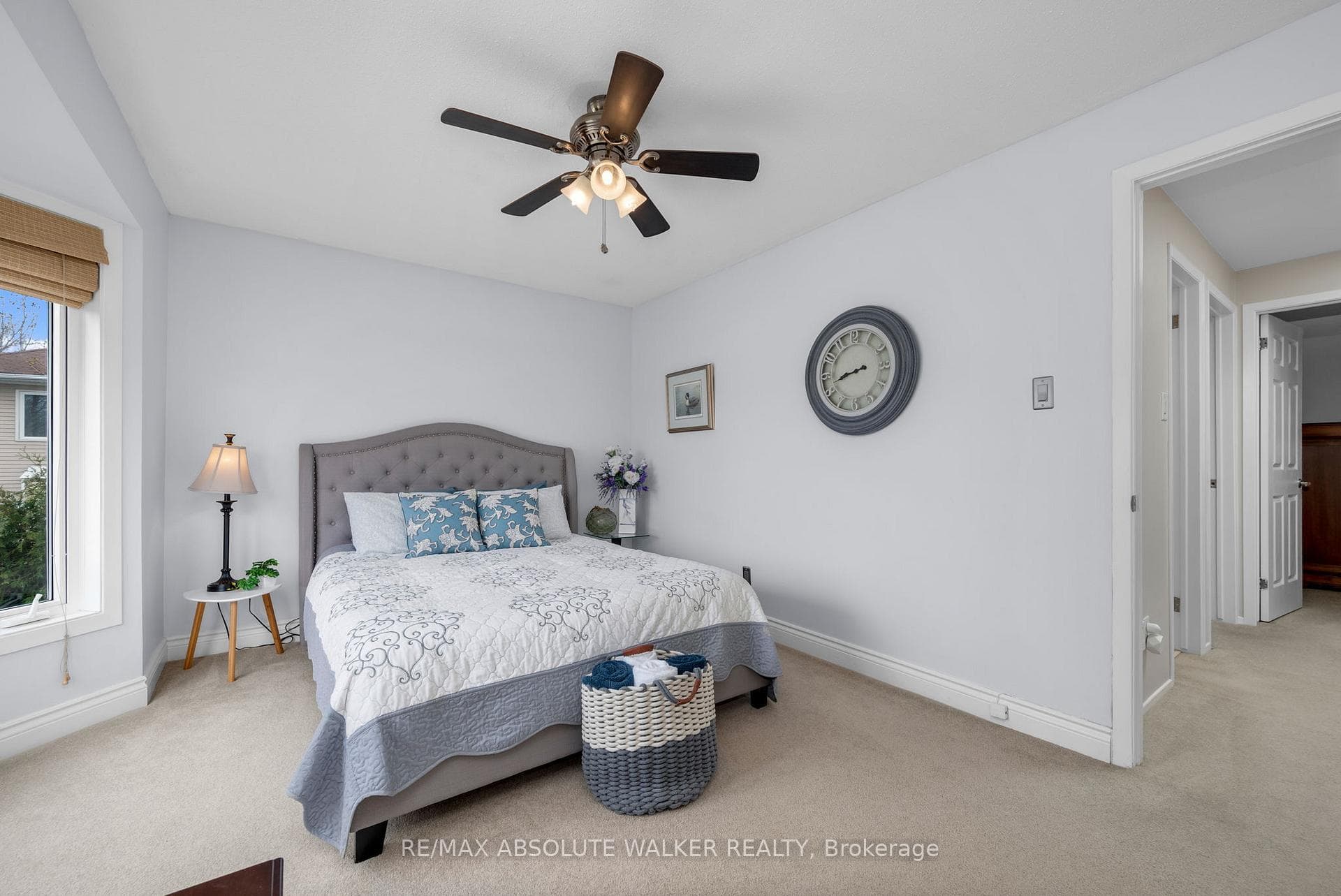5935 Meadowglen Drive photo 29