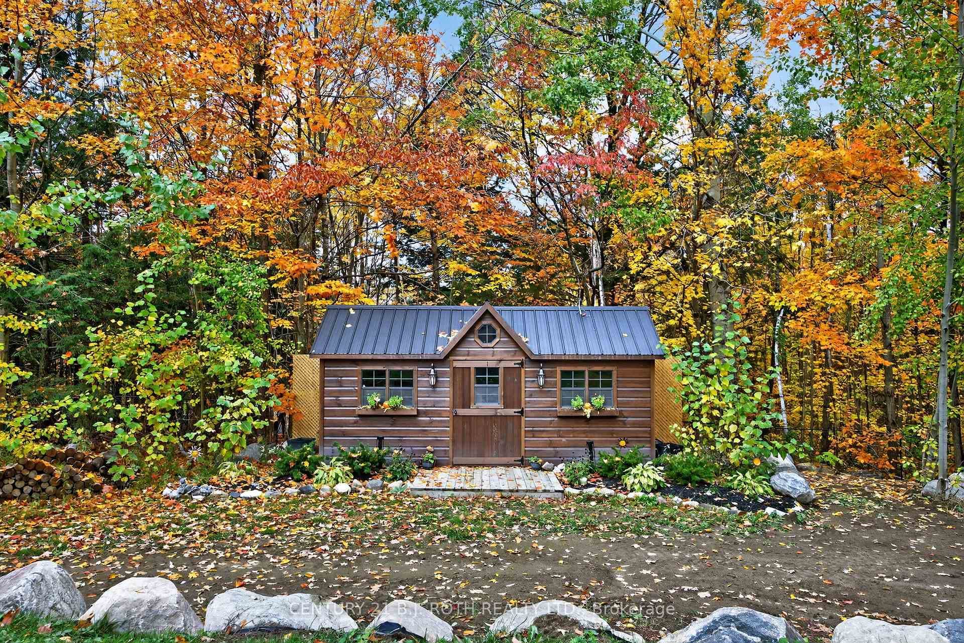 Detached Custom Garden Shed 8 x 20 Feet