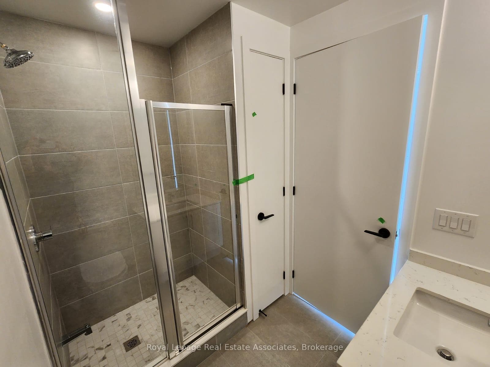 2450 Old Bronte Road Unit 204 photo 20