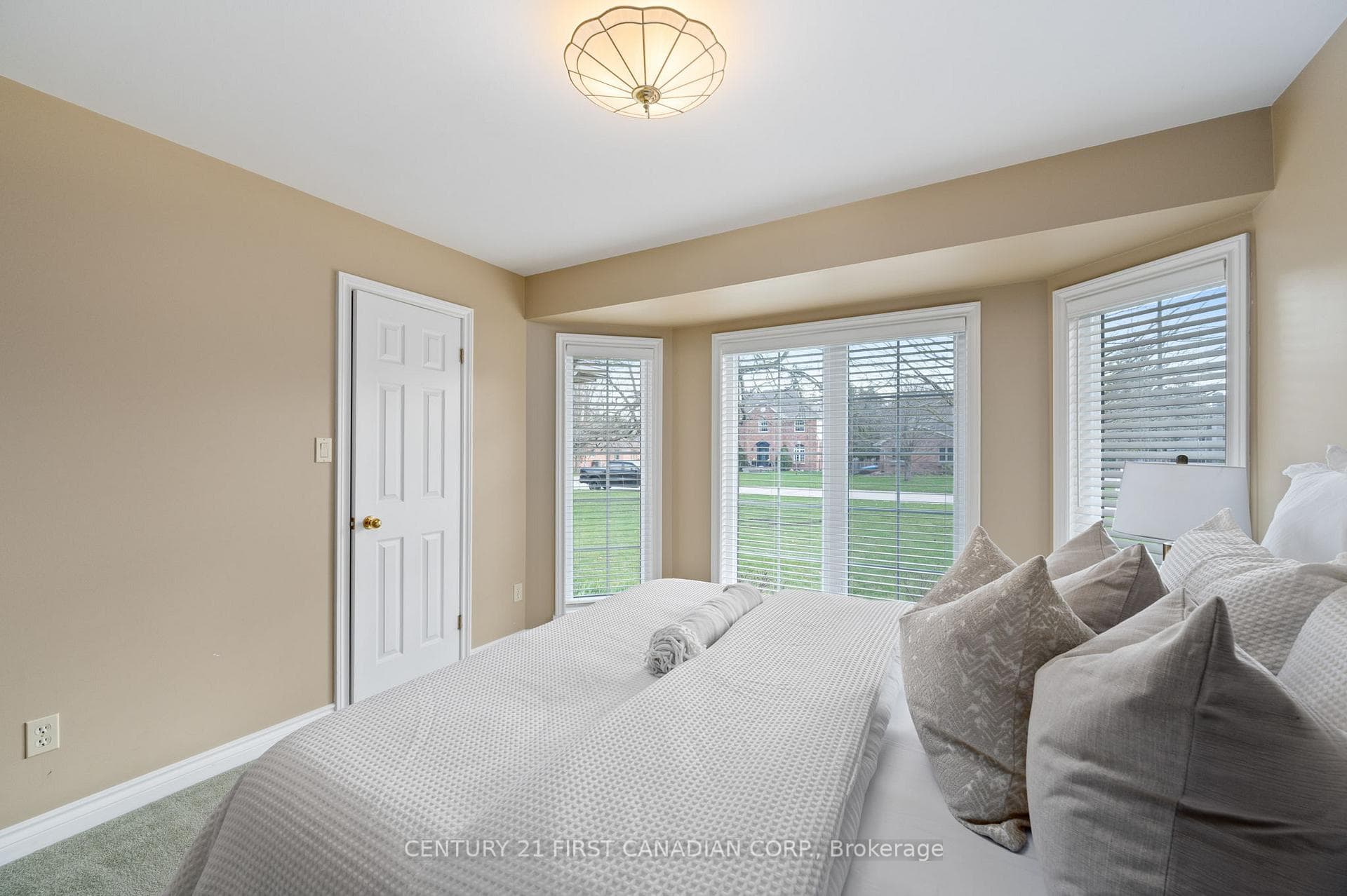 63 Davis Street photo 17