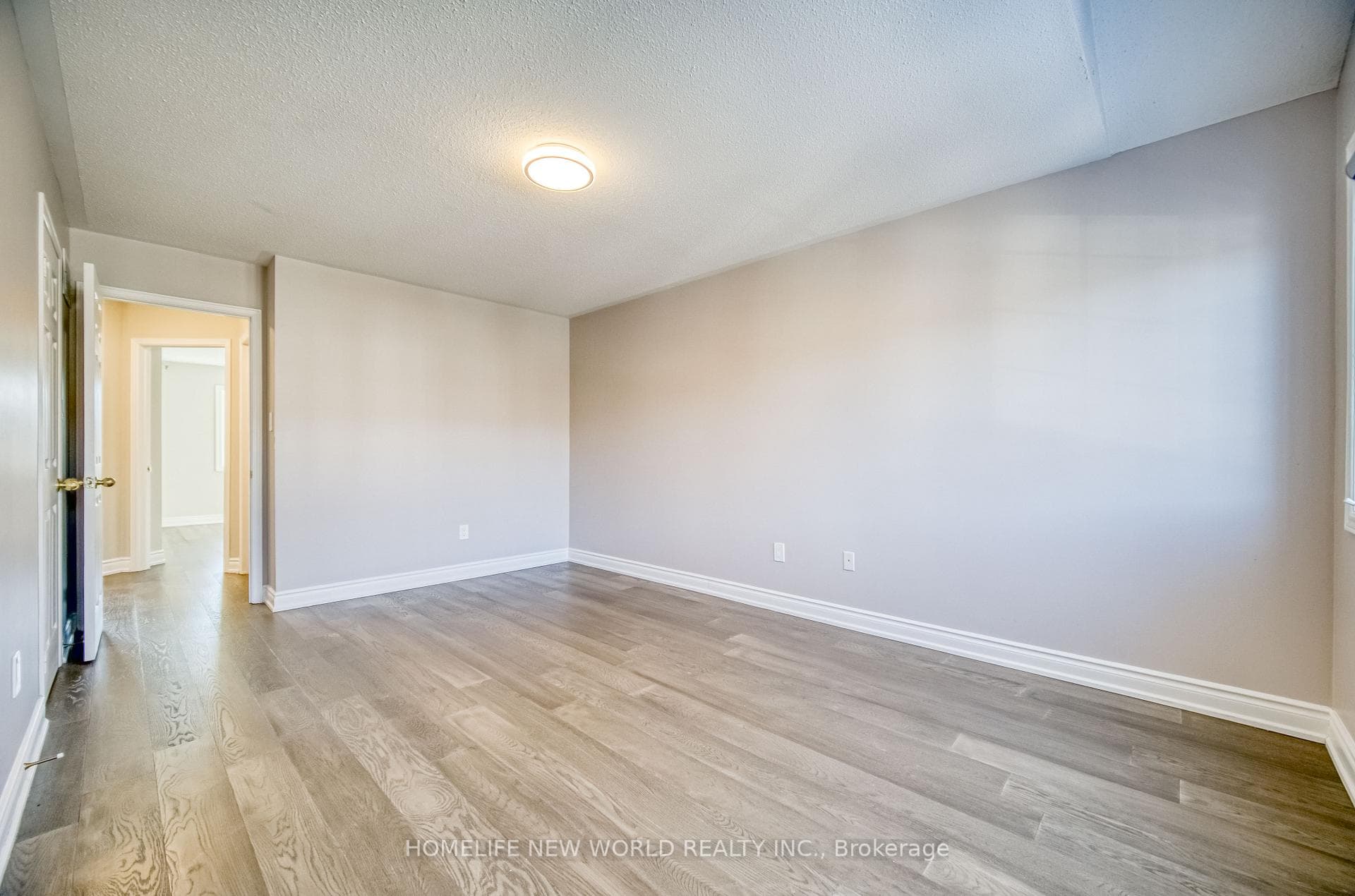 135 Selkirk Drive photo 19