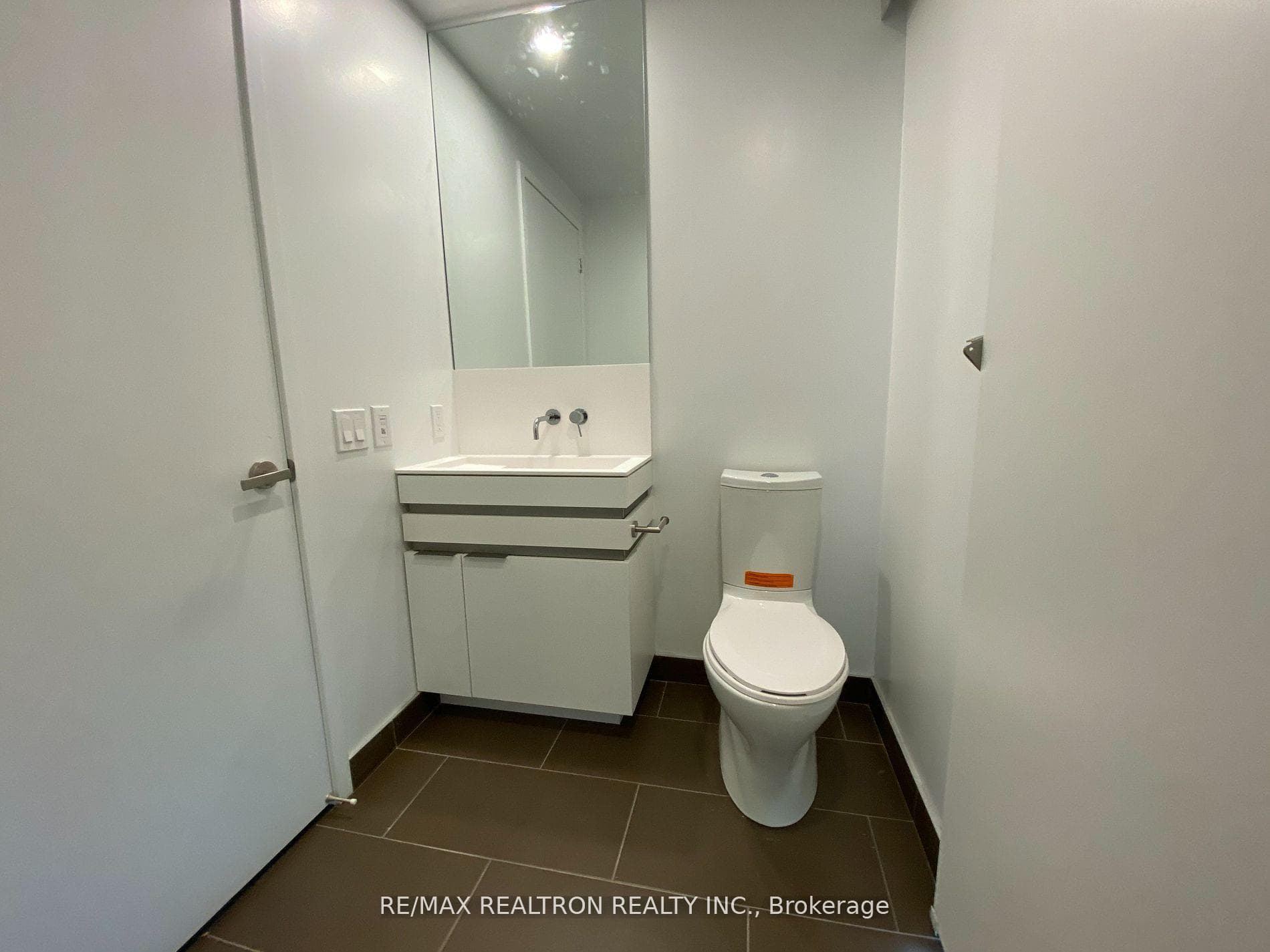 197 Yonge Street Unit 5109 photo 13