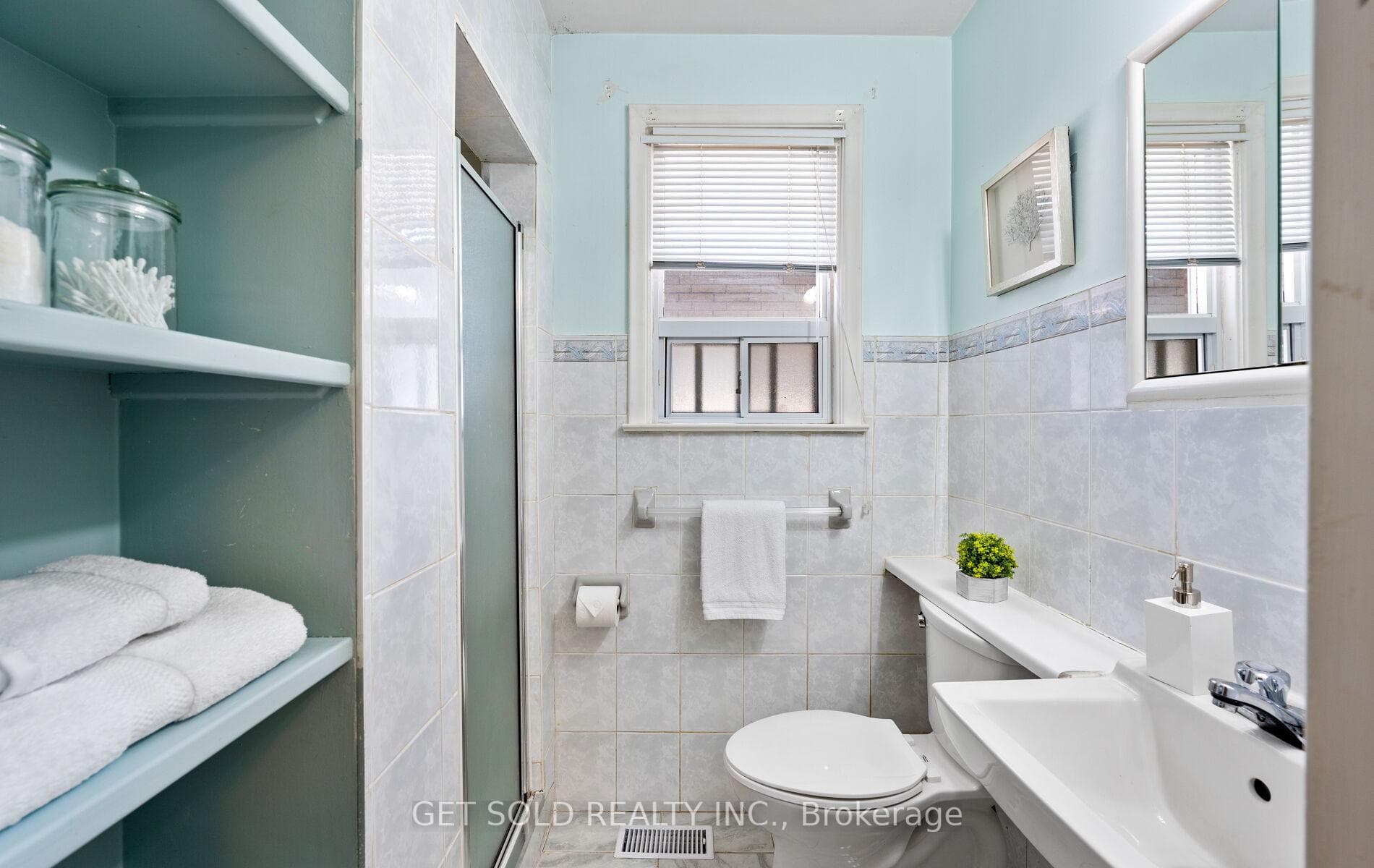 43 Grovetree Road photo 24