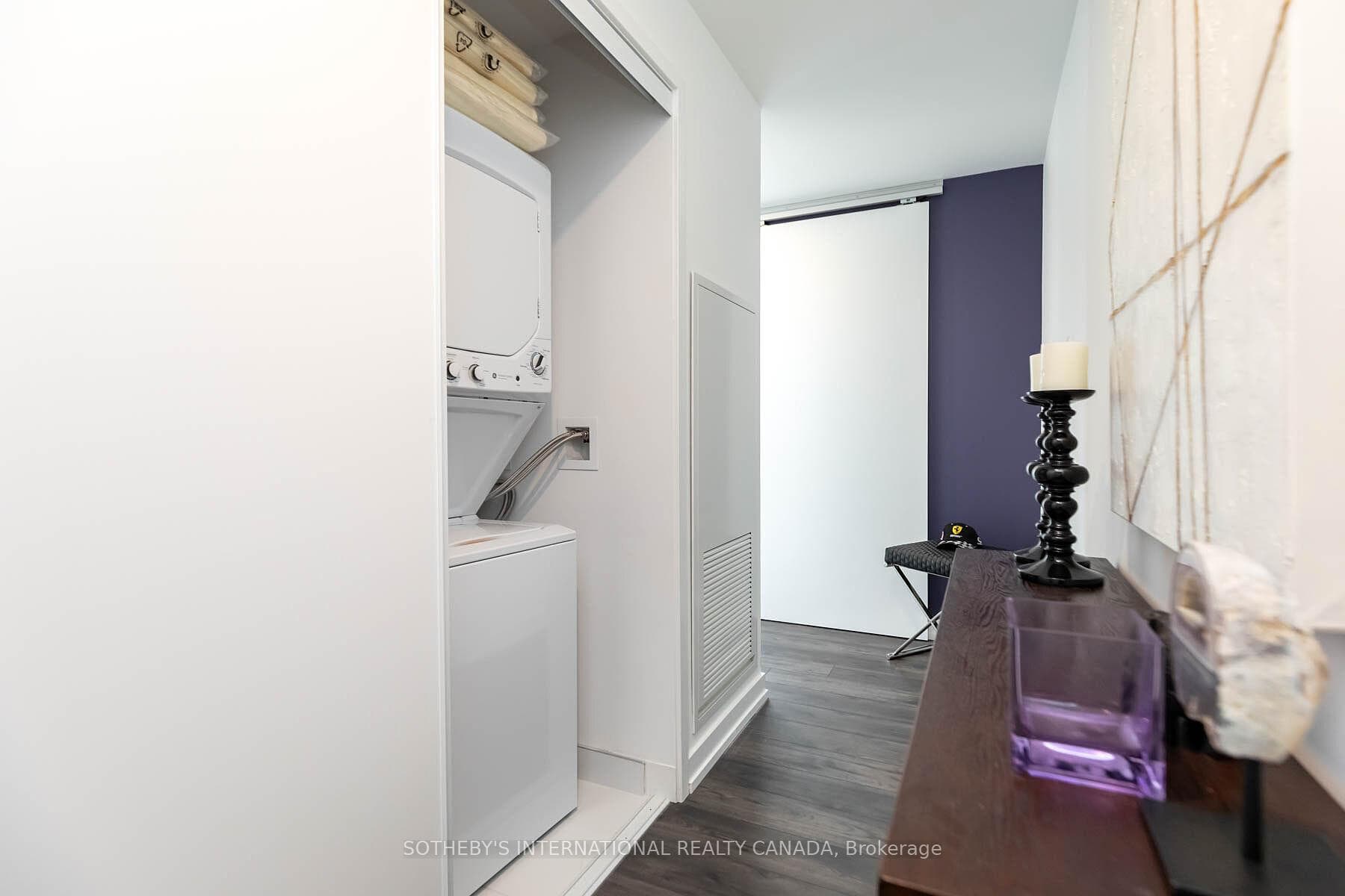 33 Helendale Avenue Unit 2110 photo 25