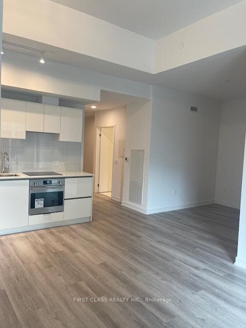 238 Simcoe Street Unit 607 photo 14