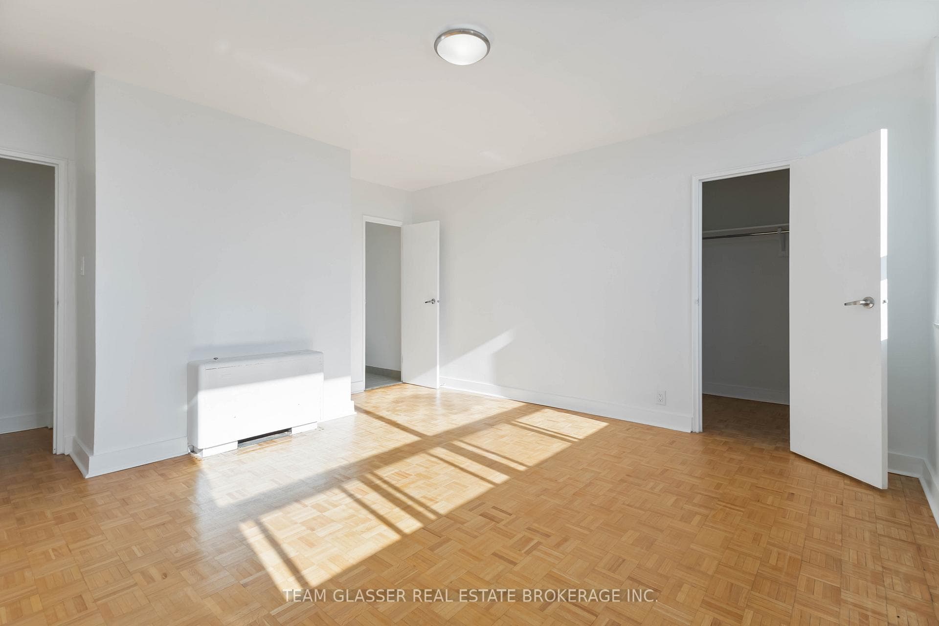 396 Queens Avenue Unit 801 photo 20