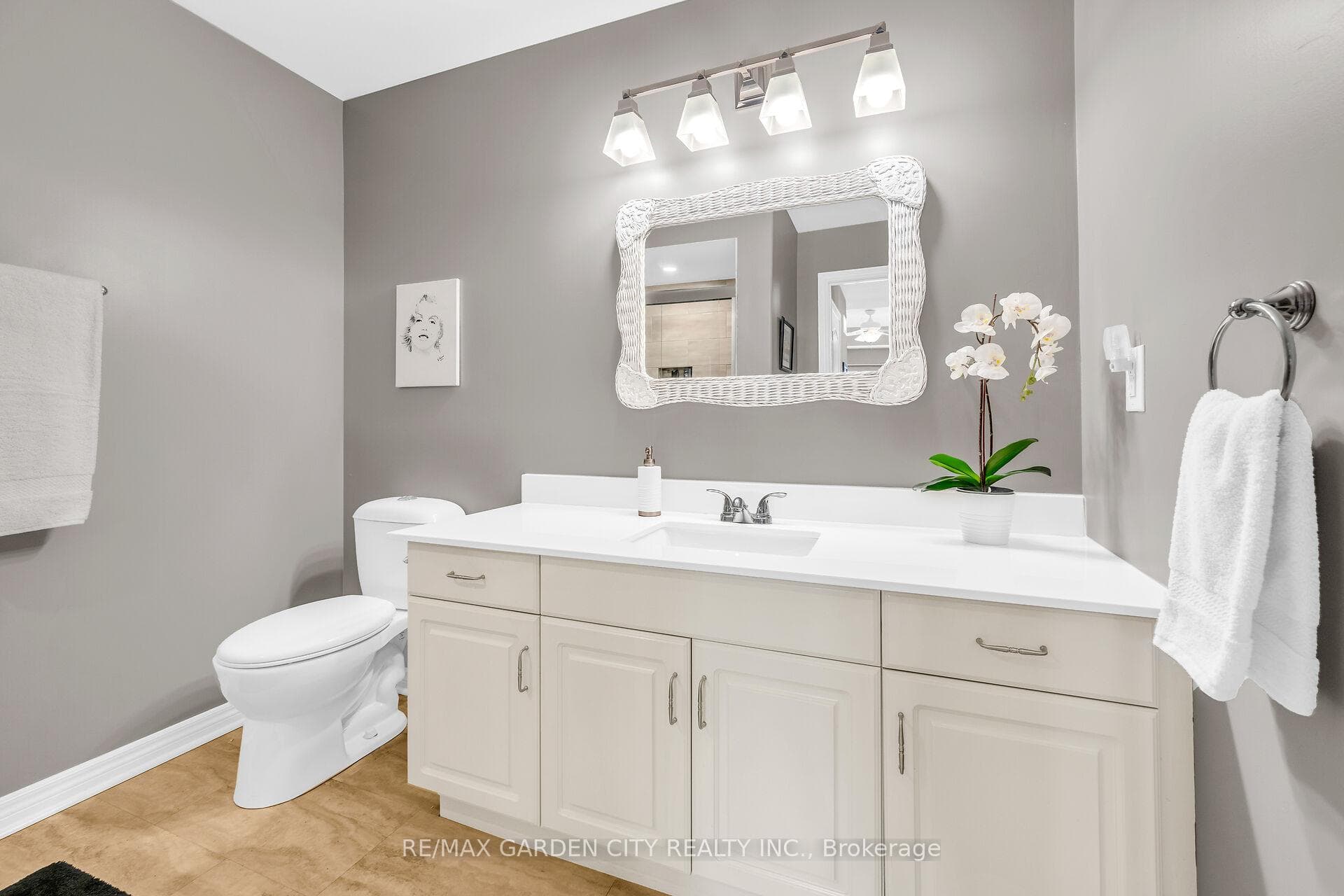 603 WELLAND Avenue Unit 16 photo 22