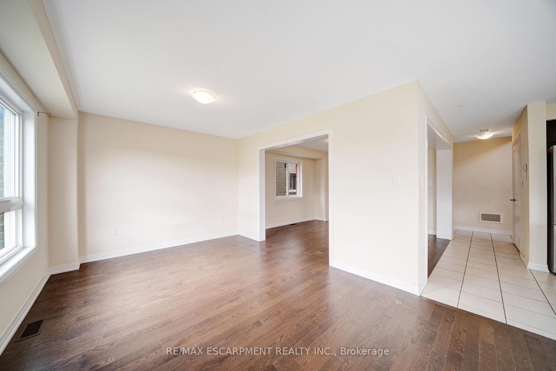 44 Carew Boulevard photo 12