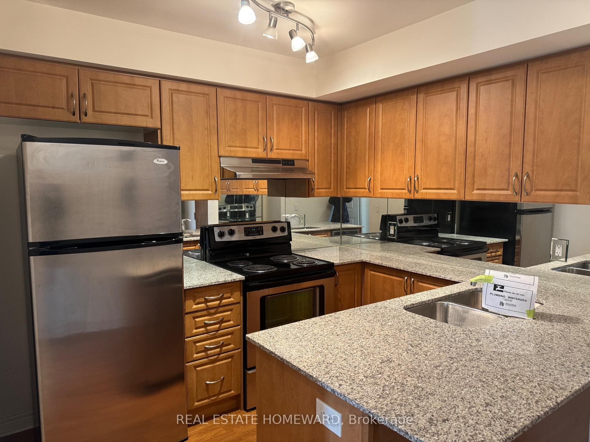 60 Fairfax Crescent Unit 621 photo 4