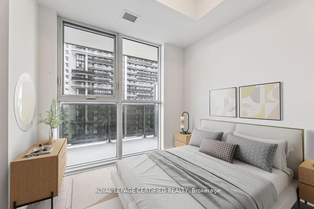 2545 Simcoe Street Unit 1615 photo 14