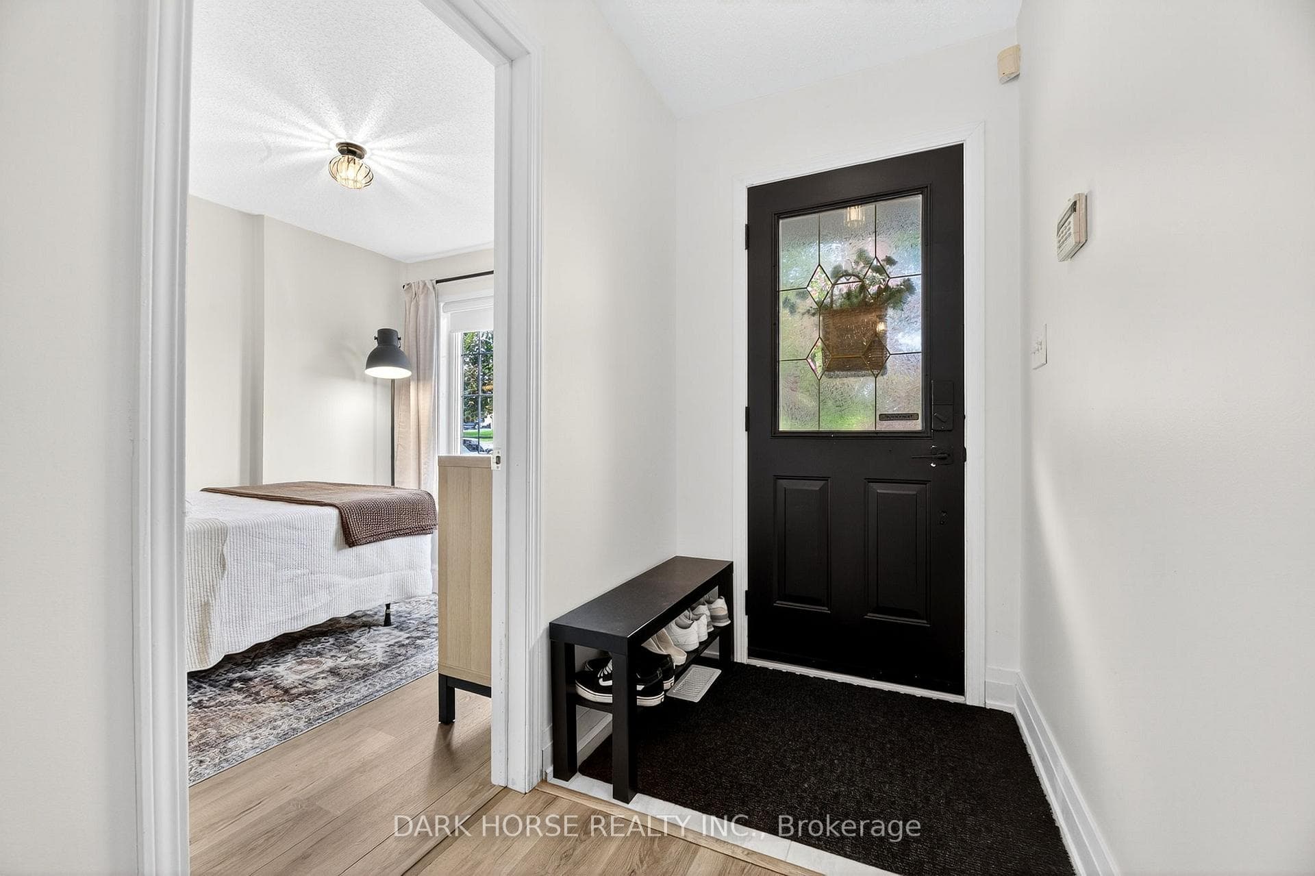 1401 Hancox Court photo 4