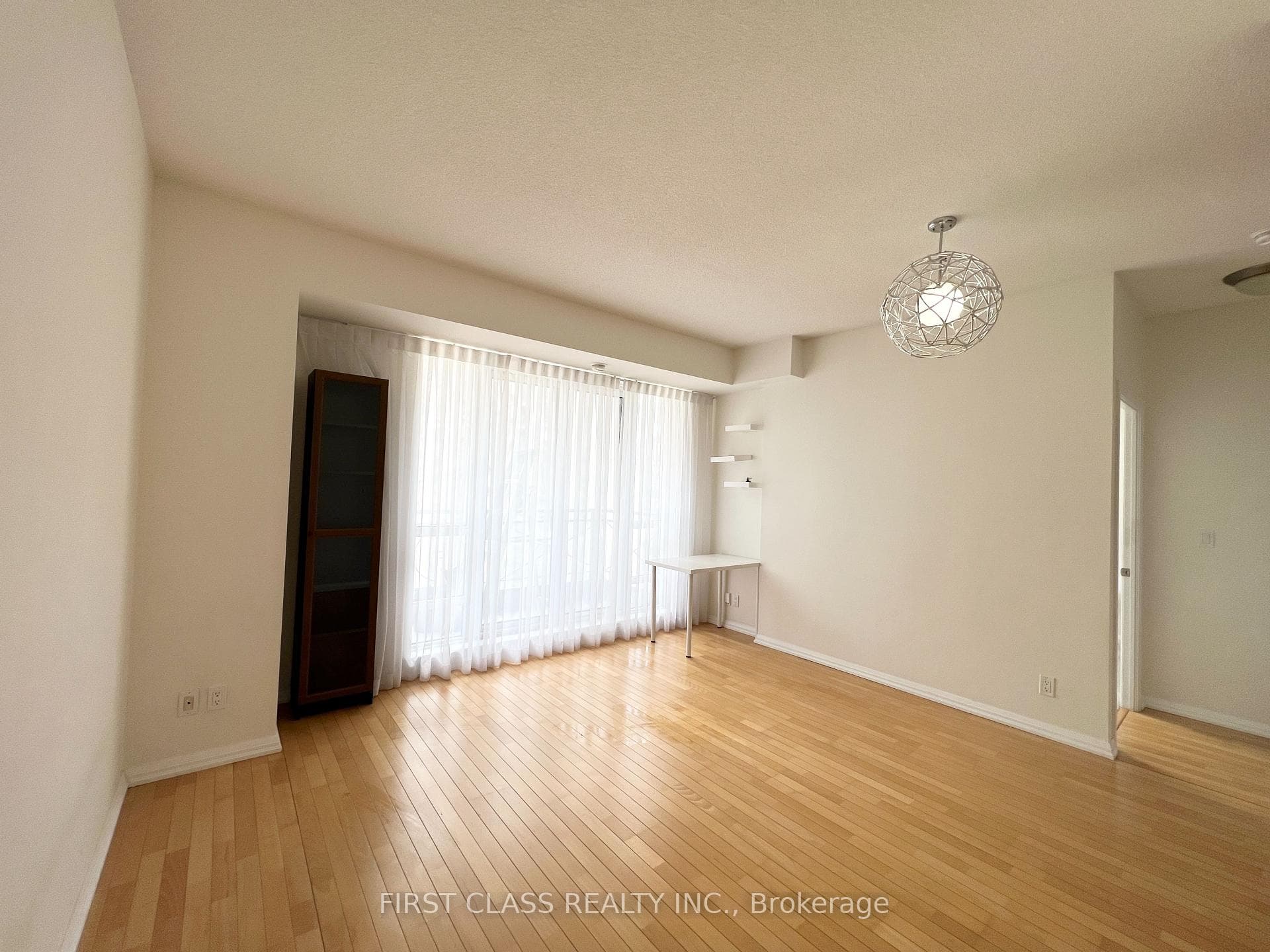 35 Hayden Street Unit 1410 photo 3