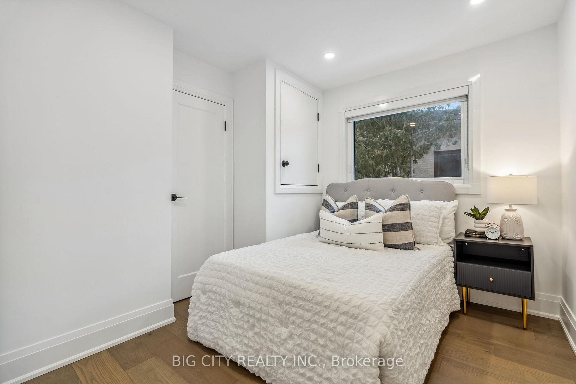 17 Pynford Crescent photo 16