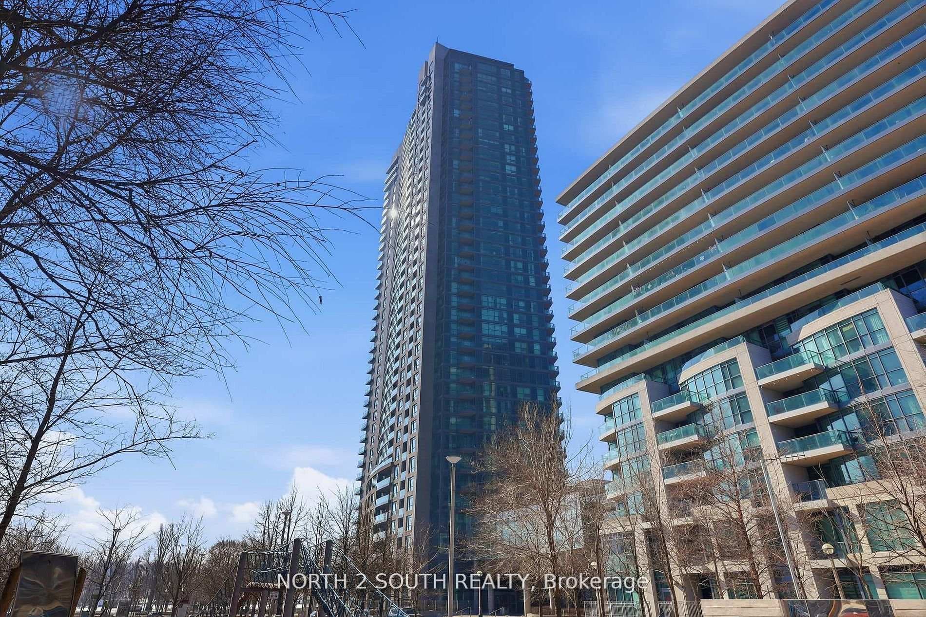215 Fort York Boulevard Unit 712 photo 26