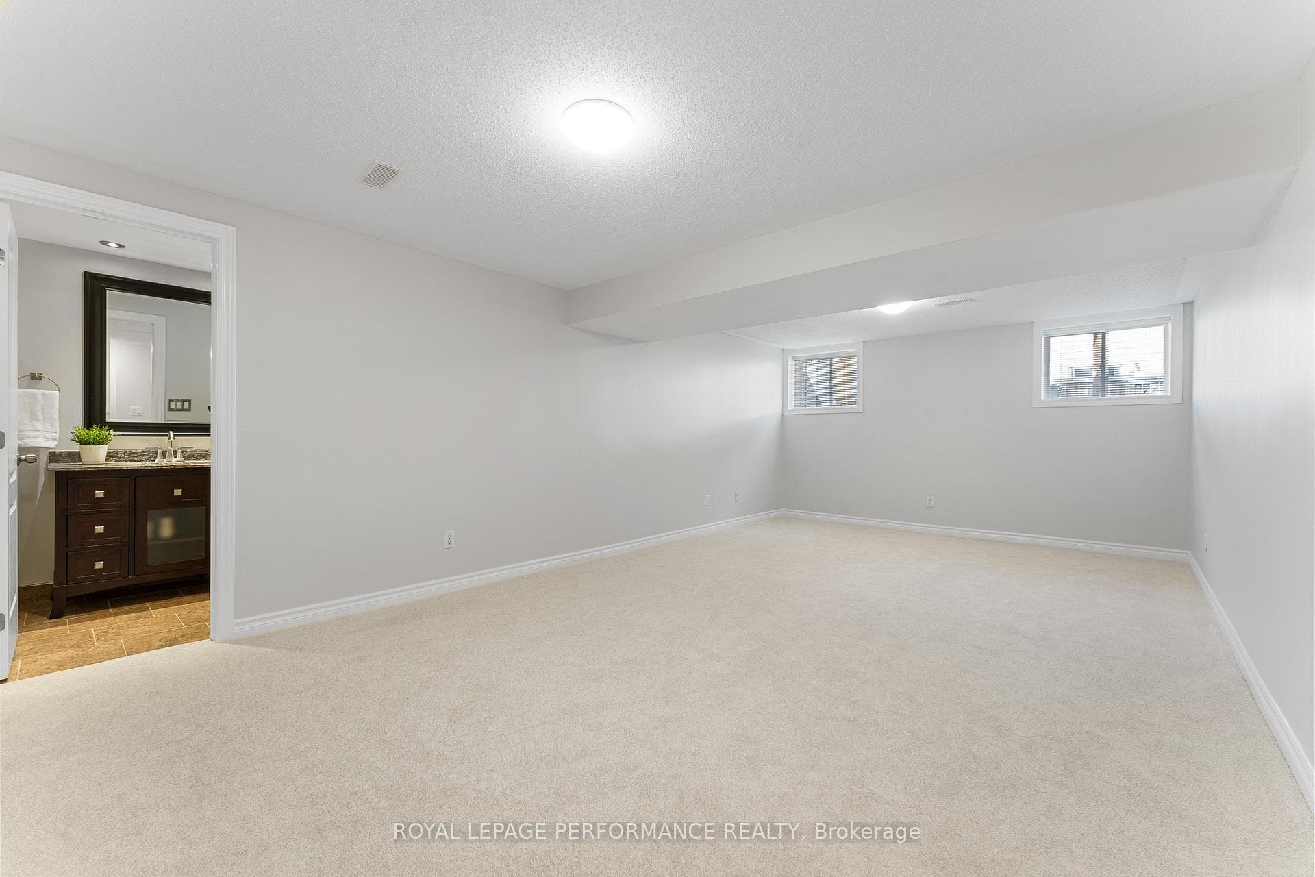 239 Deerfox Drive photo 31