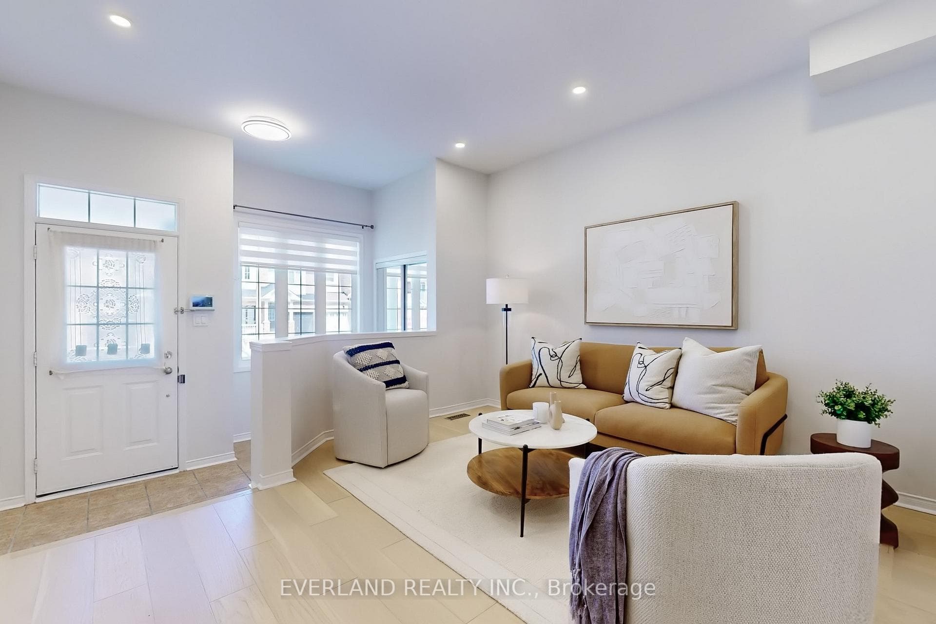 45 Lebovic Drive photo 1