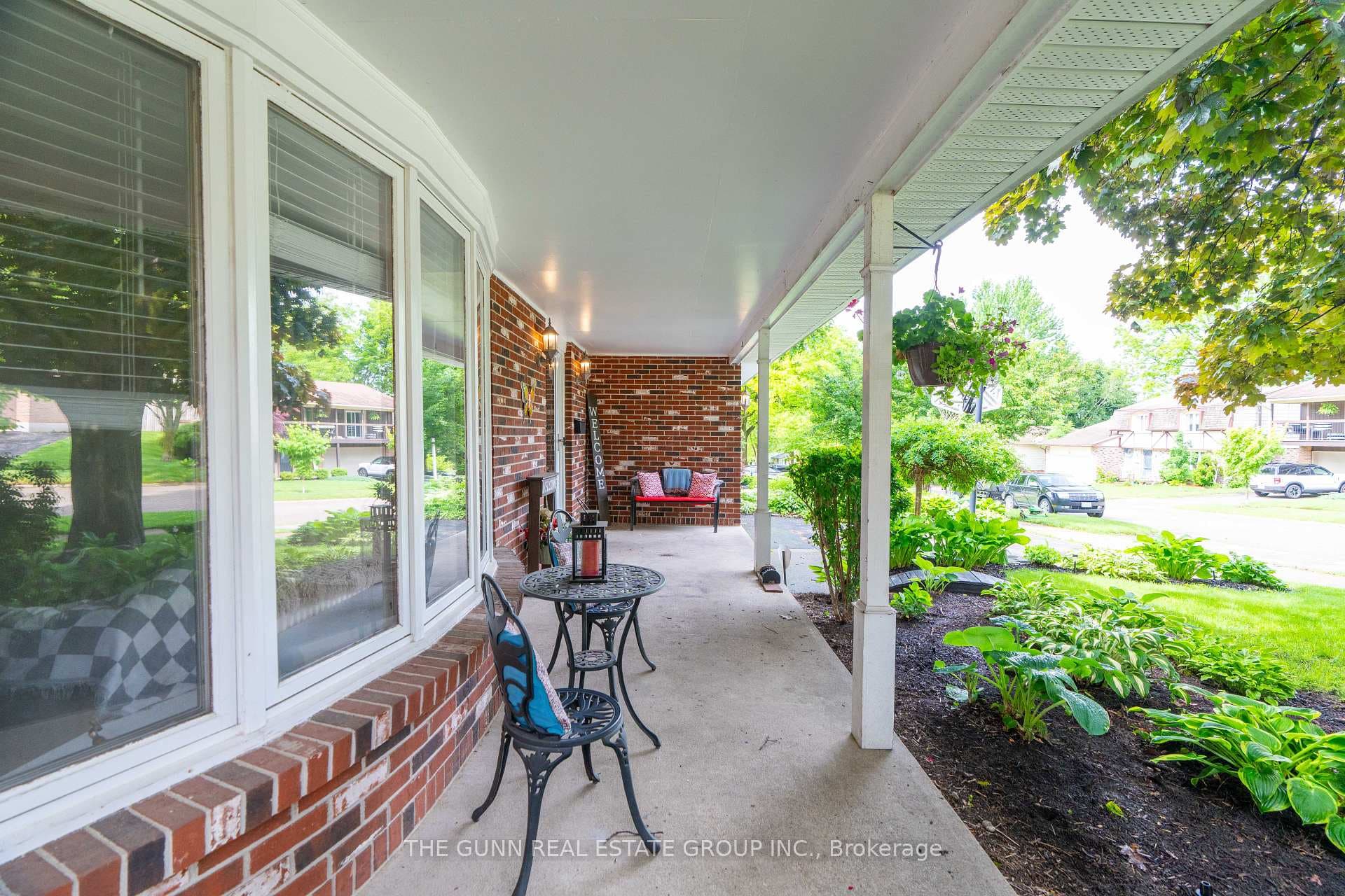 182 Dearborn Avenue photo 24