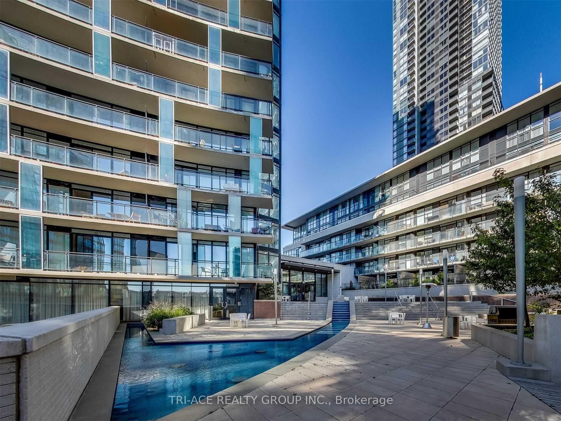 8 Telegram Mews Unit 732 photo 19