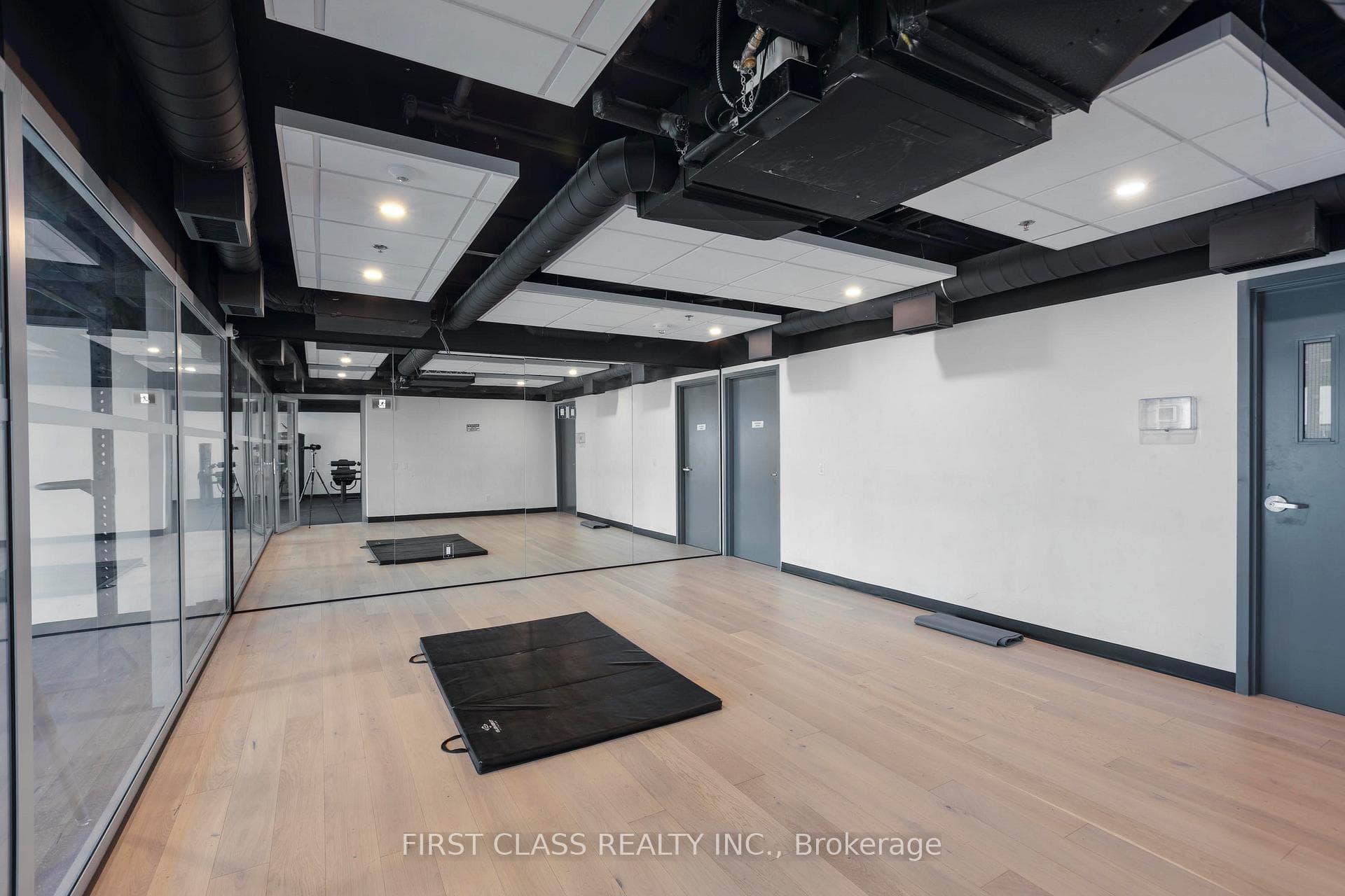 60 Frederick Street Unit 2103 photo 17