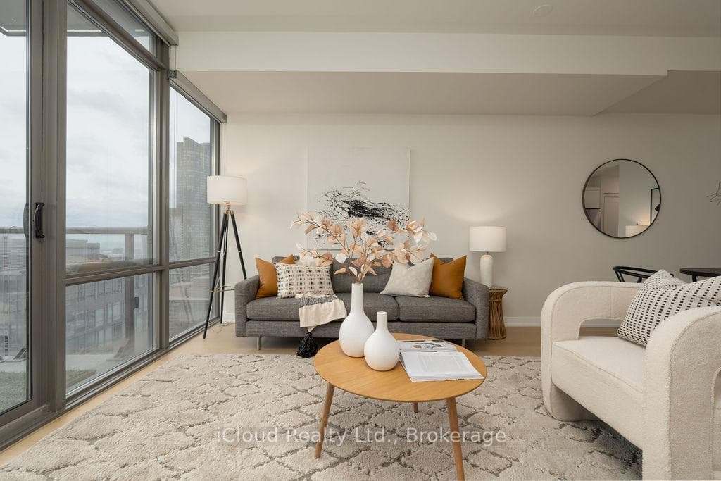 832 Bay Street Unit 4706 photo 15