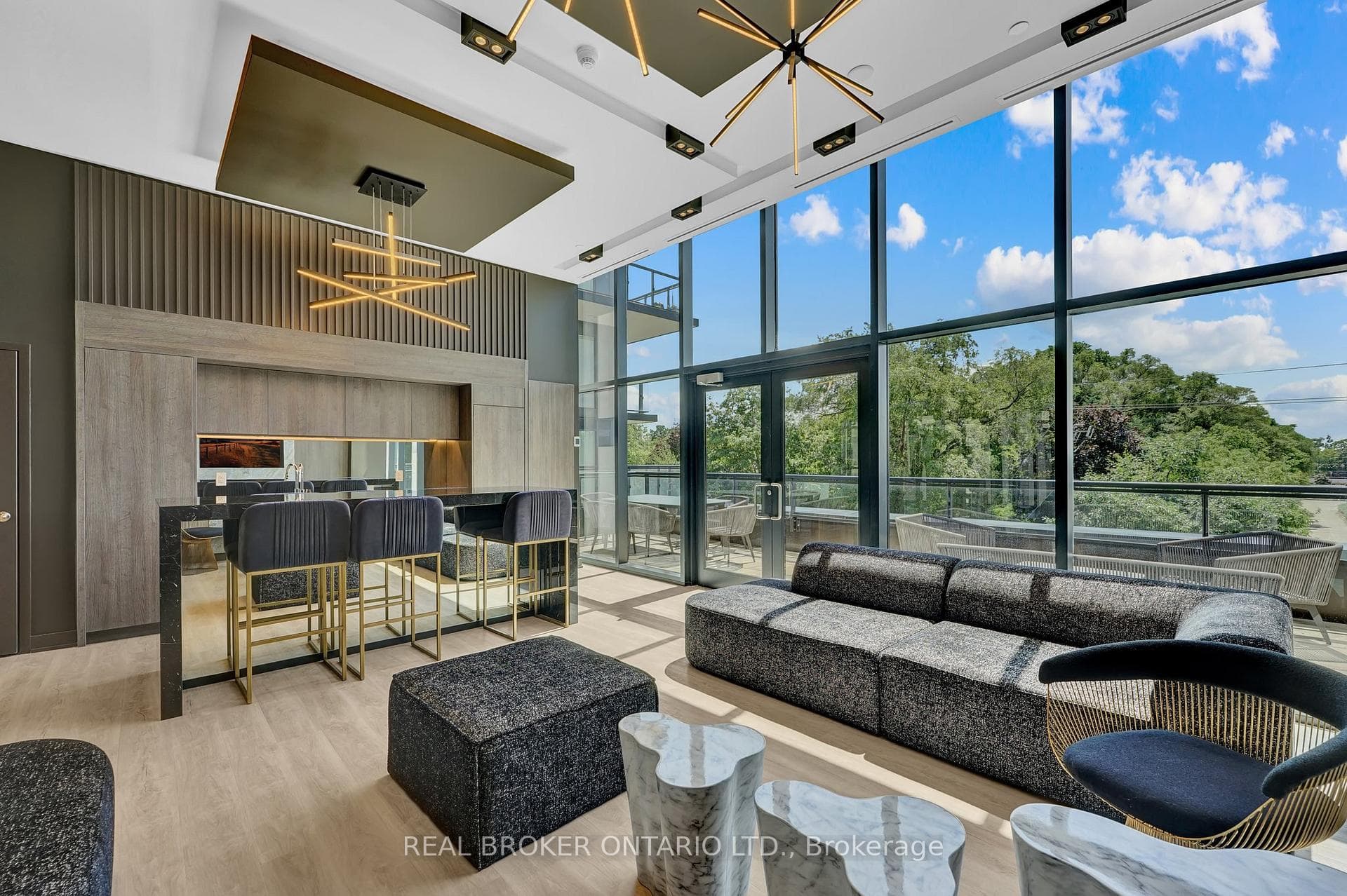 1119 Cooke Boulevard Unit B631 photo 4