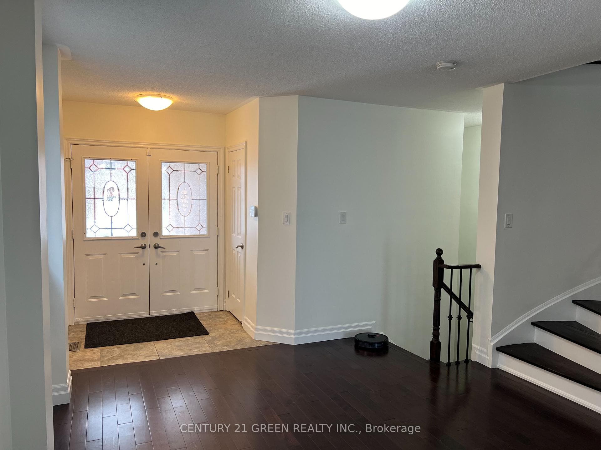 6 Coolspring Crescent photo 4