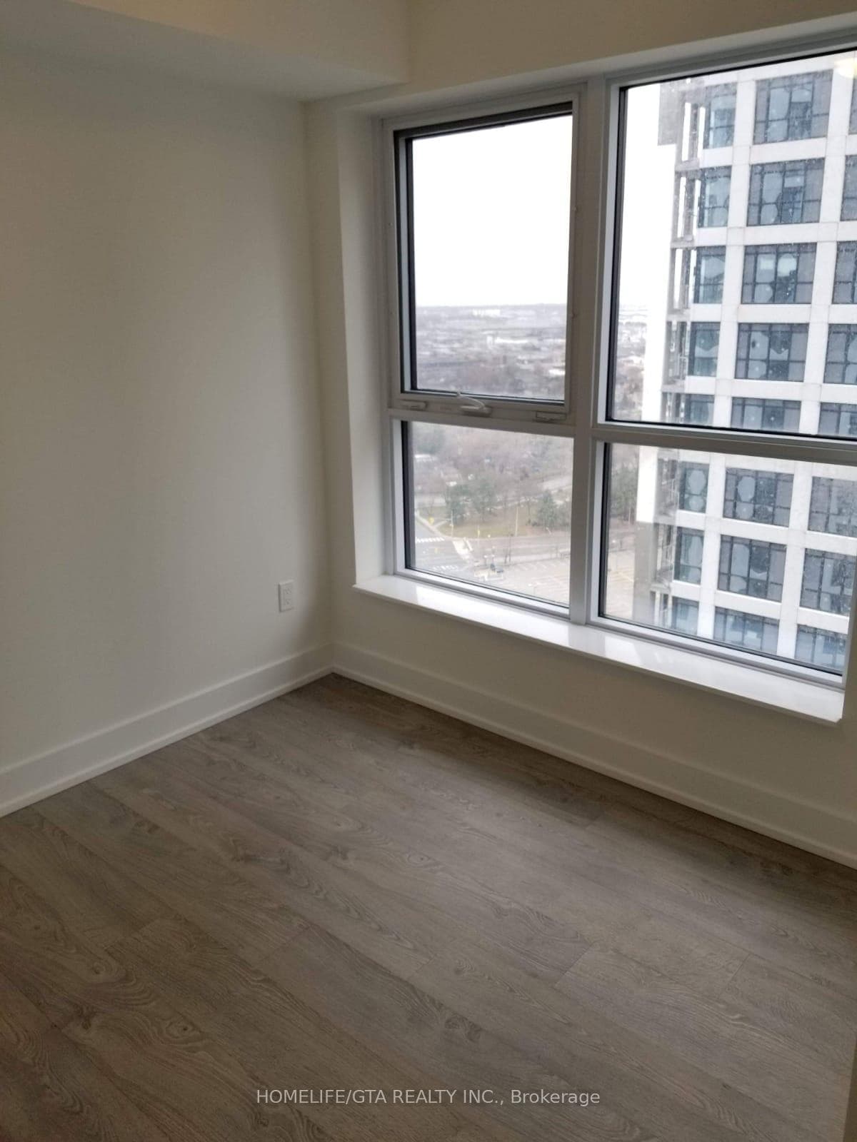 7 Mabelle Avenue Unit 2302 photo 36